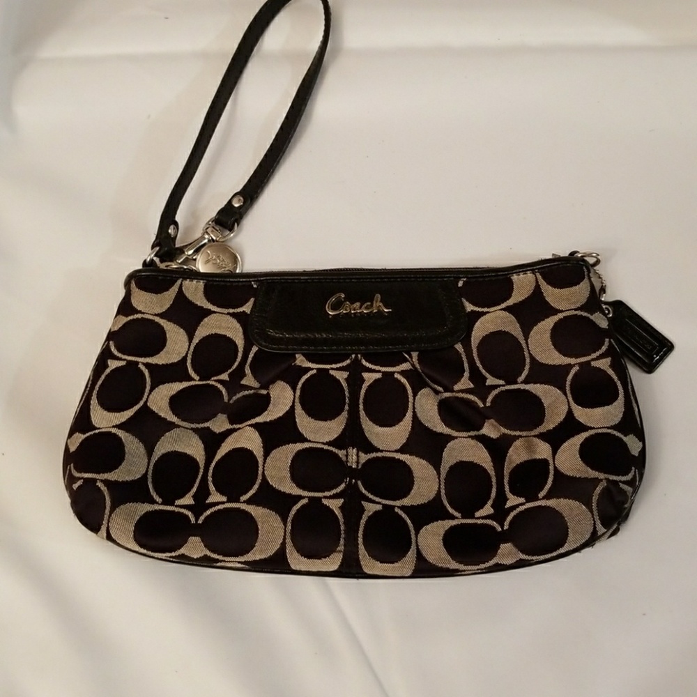 Signature clutch